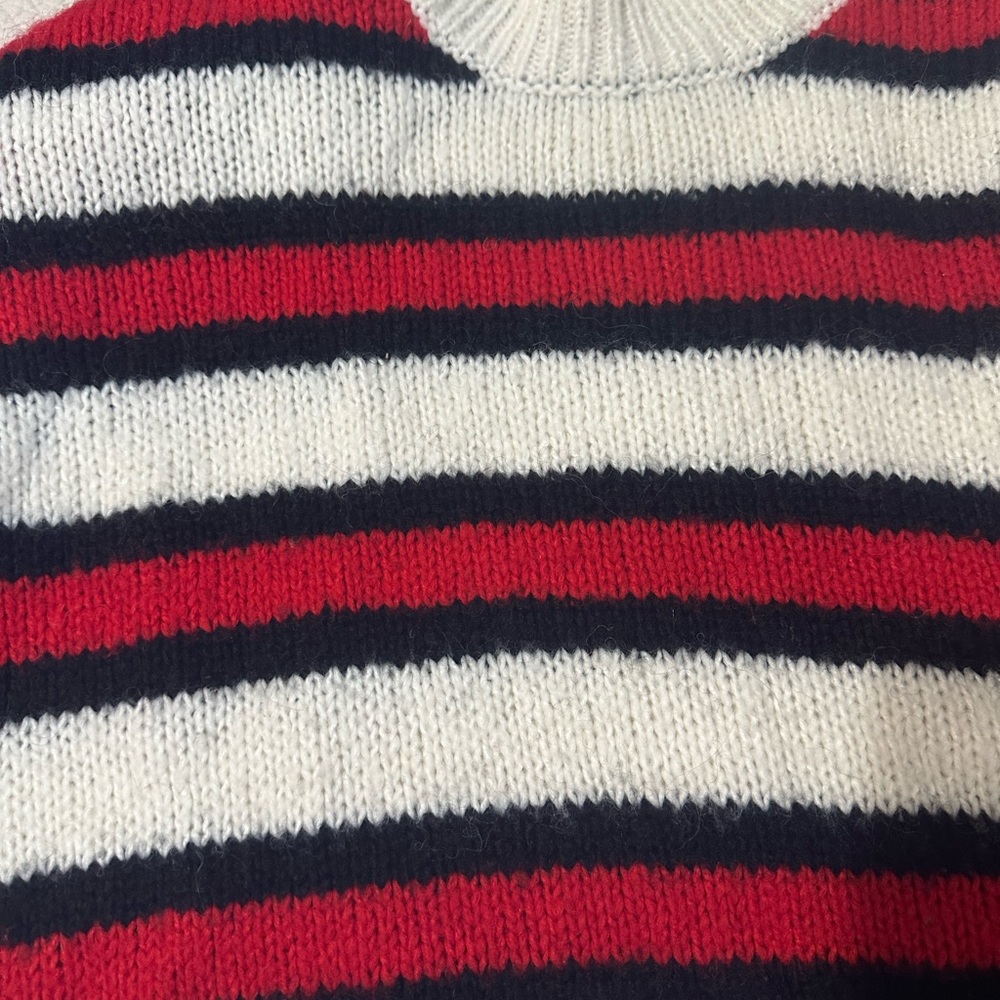 Striped BP sweater with buttons. - Picture 3 of 6